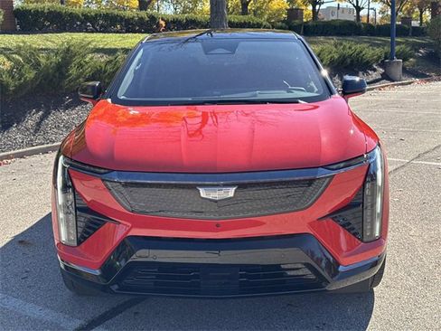 New 2026 Cadillac Optiq Sport 2 image 8