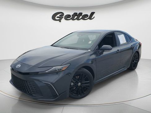 Certified 2026 Toyota Camry SE FWD image 1