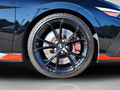 Certified 2024 Hyundai Elantra N FWD image 9