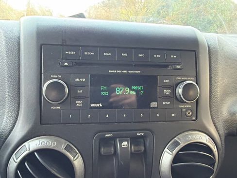 Used 2016 Jeep Wrangler Sport w/ Quick Order Package 24S image 33