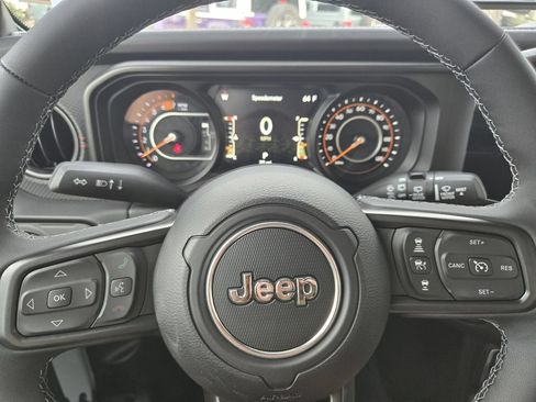 New 2026 Jeep Wrangler Unlimited Rubicon AWD/4WD image 15