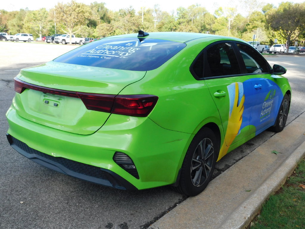 Used 2023 Kia Forte LXS w/ LXS Technology Package FWD image 4