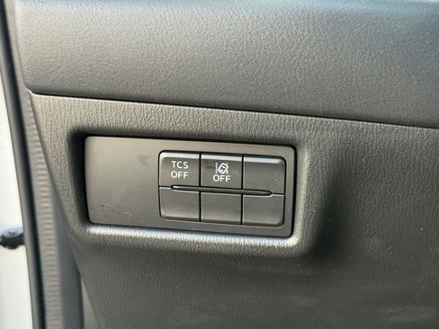 Used 2019 MAZDA CX-5 Touring image 25