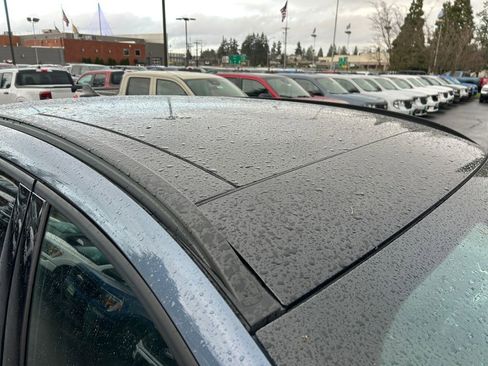 Used 2024 Ford Escape ST-Line Elite w/ Premium Technology Package image 28