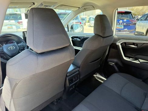 Used 2022 Toyota RAV4 XLE image 26