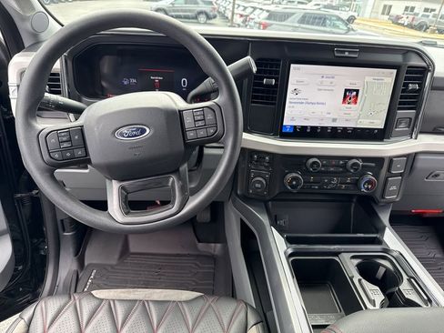 Used 2025 Ford F250 XLT w/ Black Appearance Package image 22