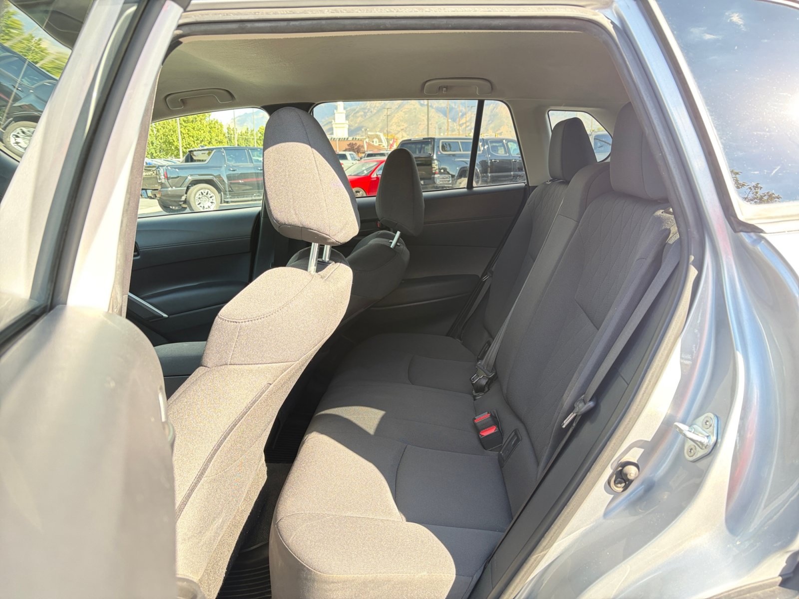 Used 2022 Toyota Corolla Cross LE AWD/4WD image 24
