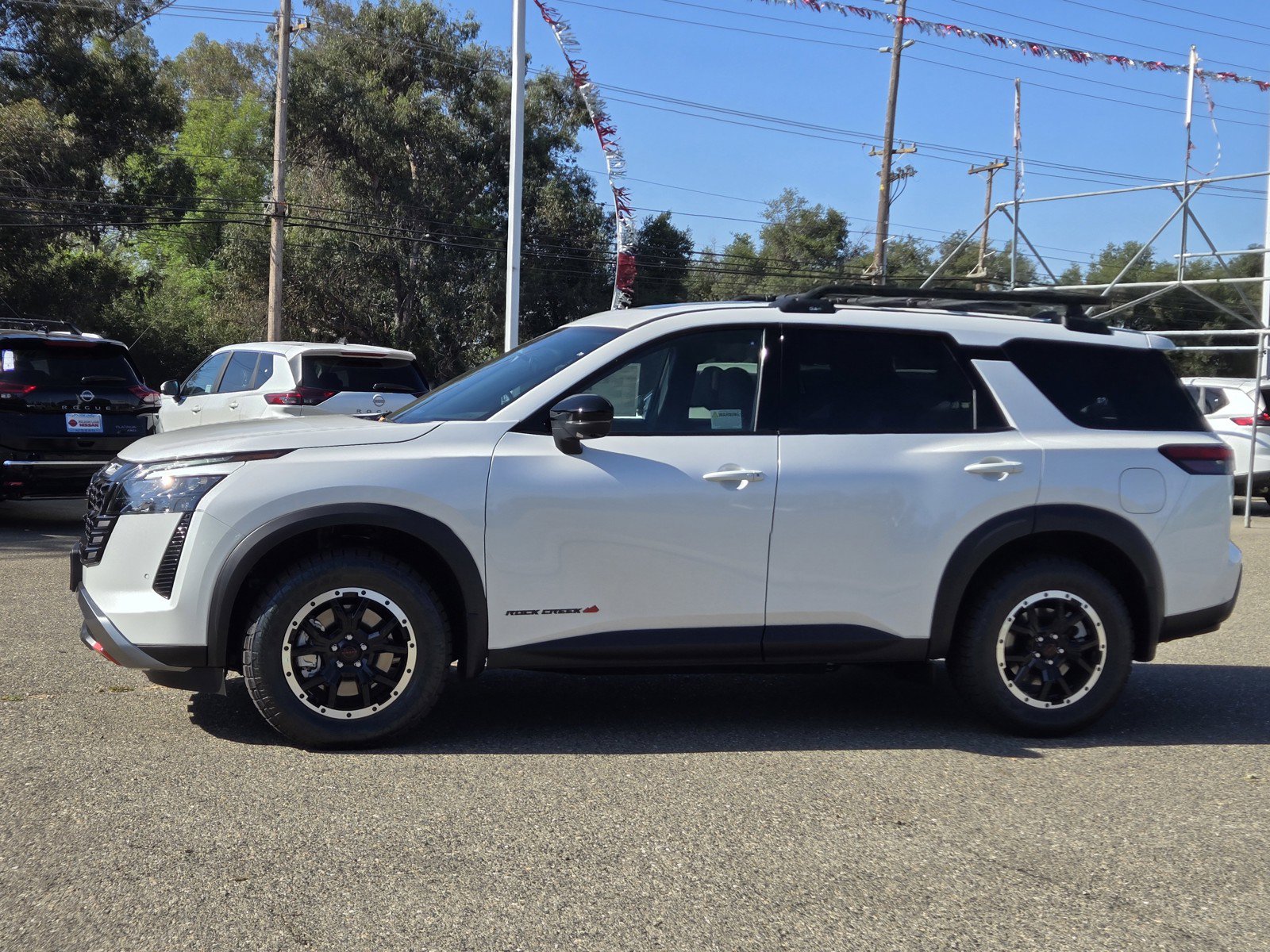 New 2026 Nissan Pathfinder Rock Creek w/ Rock Creek Premium Package AWD/4WD image 7