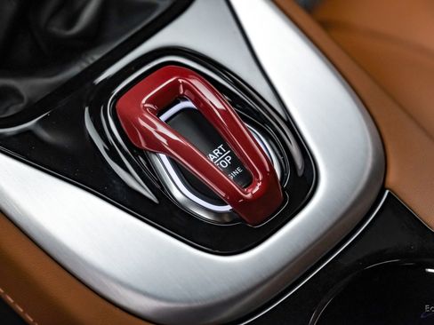Used 2025 Lotus Emira RWD image 83