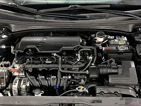 Used 2022 Hyundai Elantra SEL w/ Convenience Package FWD image 12