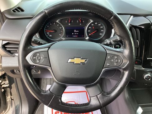 Used 2020 Chevrolet Traverse LT image 15