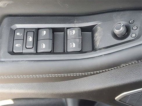 New 2026 Jeep Grand Cherokee L Limited AWD/4WD image 16
