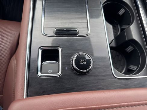 Used 2025 Lincoln Aviator Reserve w/ Equipment Group 201A AWD/4WD image 18