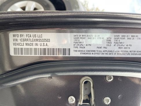 Used 2021 RAM 1500 Classic SLT image 16