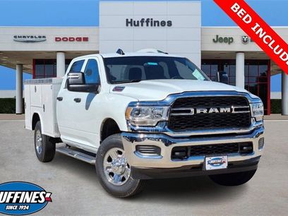 New 2024 RAM 3500 Tradesman w/ Chrome Appearance Group
