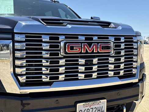 Certified 2024 GMC Sierra 2500 Denali w/ Denali Reserve Package AWD/4WD image 36