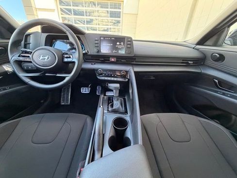 New 2026 Hyundai Elantra Sport FWD image 15