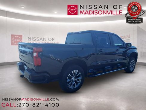 Used 2021 Chevrolet Silverado 1500 RST AWD/4WD image 2
