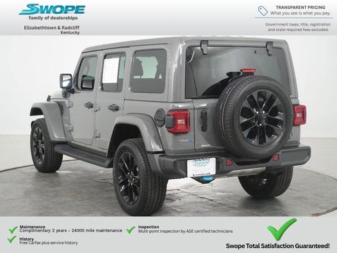 Used 2022 Jeep Wrangler Unlimited Sahara w/ Cold Weather Group AWD/4WD image 6