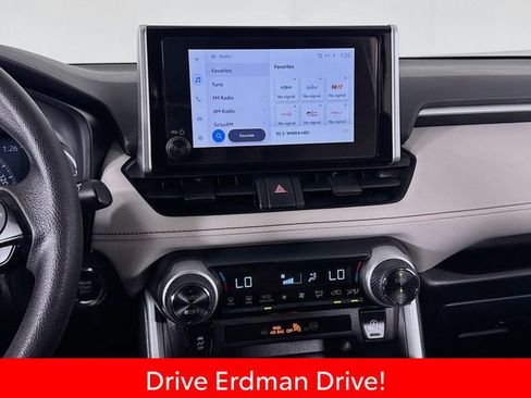 Used 2025 Toyota RAV4 XLE w/ Convenience Package FWD image 20