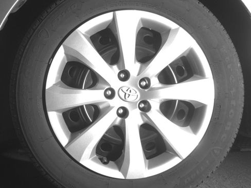 Used 2025 Toyota Corolla LE FWD image 9