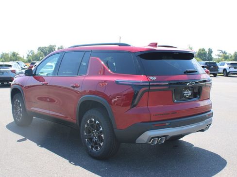 New 2027 Chevrolet Traverse Z71 w/ Enhanced Driving Package AWD/4WD image 7