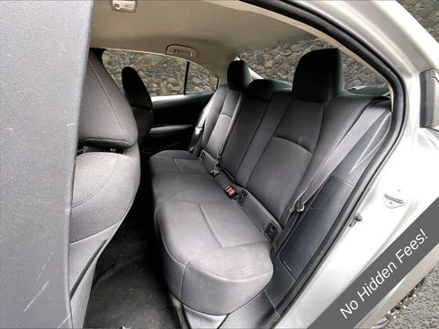 Used 2021 Toyota Corolla LE FWD image 21