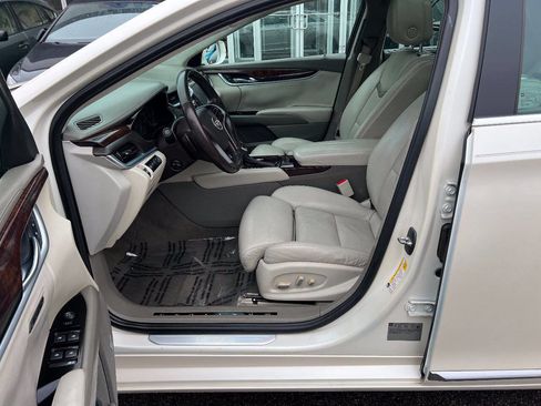 Used 2013 Cadillac XTS Platinum AWD/4WD image 19