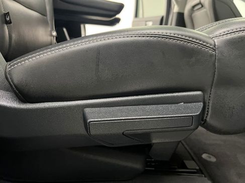 Used 2025 Ford Expedition Platinum image 20