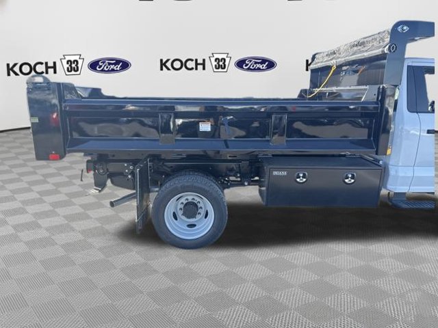 New 2026 Ford F550 4x4 Regular Cab Super Duty image 14