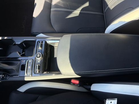 Used 2025 Kia K5 GT-Line w/ GT-Line Premium Package image 23