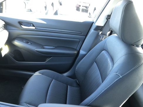 New 2025 Nissan Altima 2.5 SV image 31