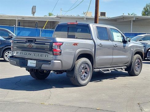 New 2025 Nissan Frontier PRO-4X w/ Pro Premium Package image 2