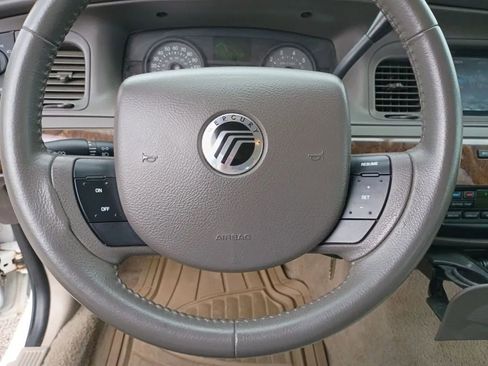Used 2010 Mercury Grand Marquis LS image 14