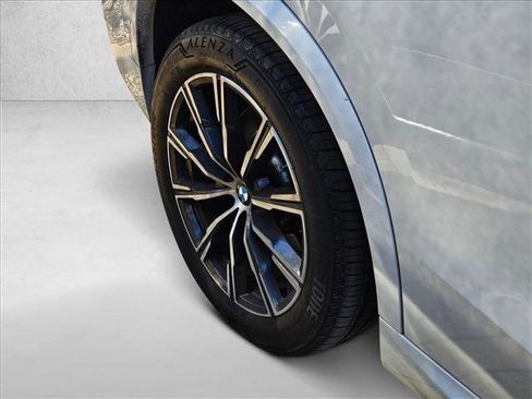Used 2021 BMW X5 sDrive40i w/ M Sport Package image 6