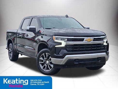 Used 2022 Chevrolet Silverado 1500 LT w/ Z71 Off-Road Package AWD/4WD image 3