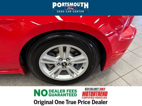 Used 2014 Ford Mustang Convertible image 27