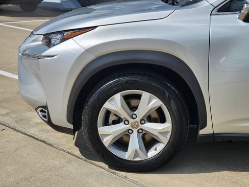 Used 2017 Lexus NX 200t FWD image 8