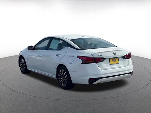 Used 2025 Hyundai Sonata SEL FWD image 12