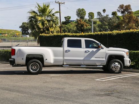 Used 2015 GMC Sierra 3500 Denali w/ Duramax Plus Package AWD/4WD image 7