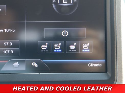 Used 2015 Ford F350 Lariat w/ Lariat Interior Package AWD/4WD image 24