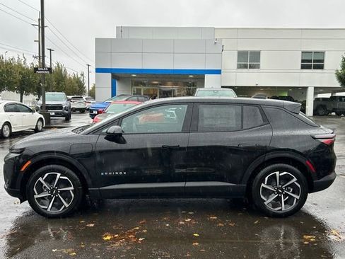 New 2026 Chevrolet Equinox EV LT image 4