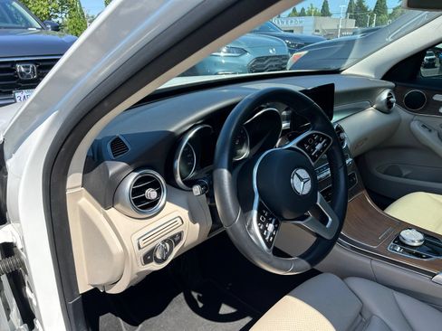 Used 2019 Mercedes-Benz C 300 Sedan image 7