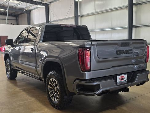 Used 2021 GMC Sierra 1500 AT4 w/ AT4 Value Package AWD/4WD image 8