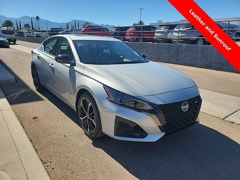 New 2025 Nissan Altima 2.5 SR w/ SR Premium Package FWD image 9