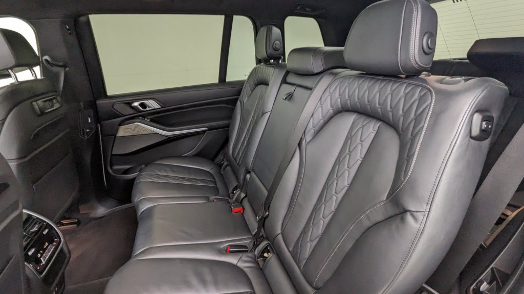 Used 2020 BMW X7 M50i AWD/4WD image 39