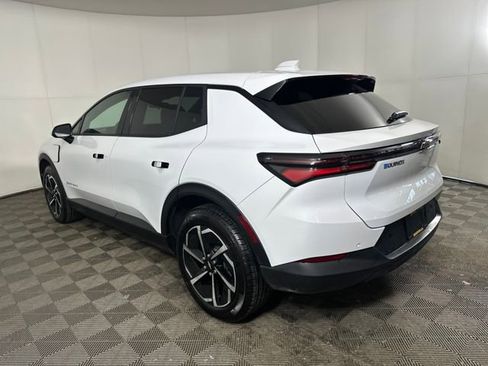 Used 2025 Chevrolet Equinox EV LT image 5