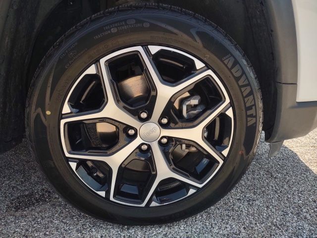 Used 2024 Jeep Compass Limited AWD/4WD image 24