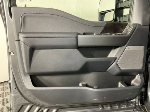 New 2026 Ford F250 Lariat w/ Black Appearance Package image 12