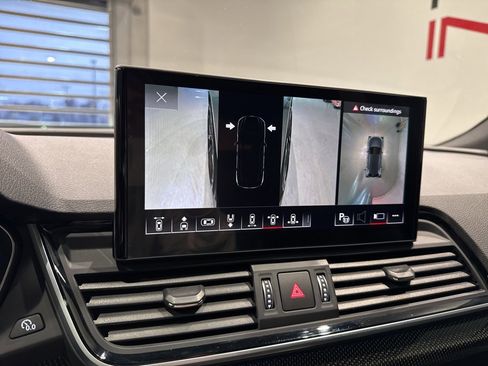 Used 2025 Audi SQ5 Prestige image 30